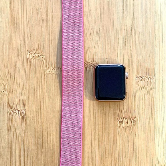 Apple Watch (Series 3) 42mm